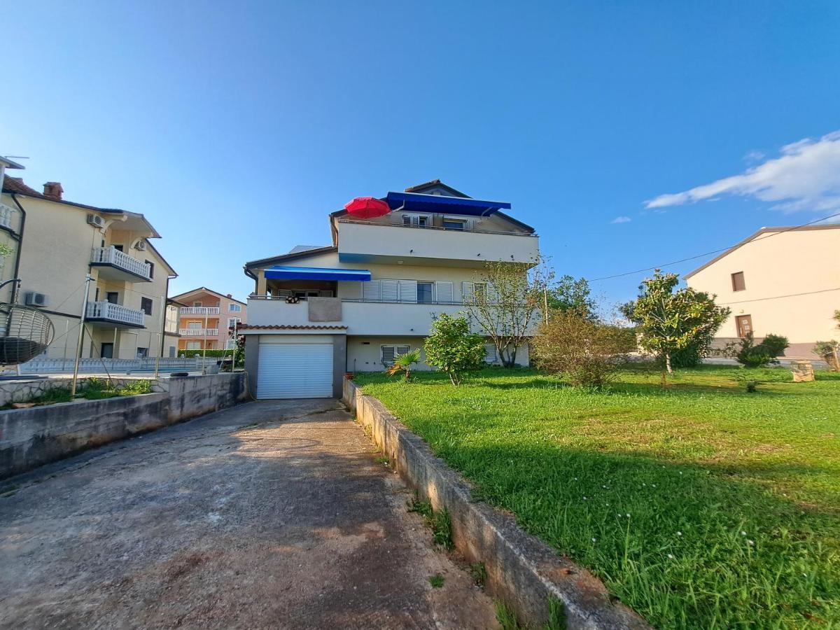 Апартаменти Casa Antonio With Swimming Pool Novigrad  Екстер'єр фото