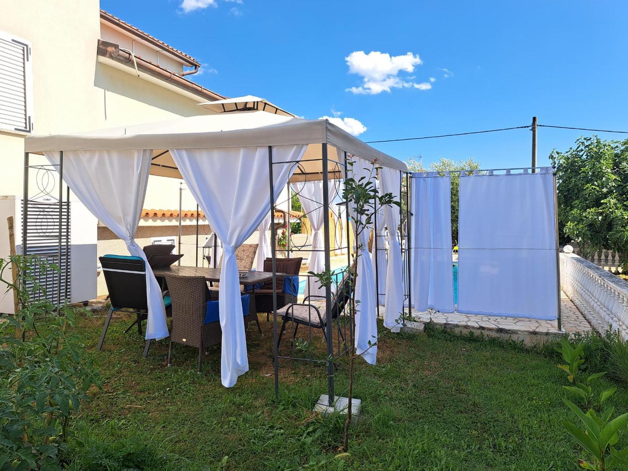Апартаменти Casa Antonio With Swimming Pool Novigrad  Екстер'єр фото